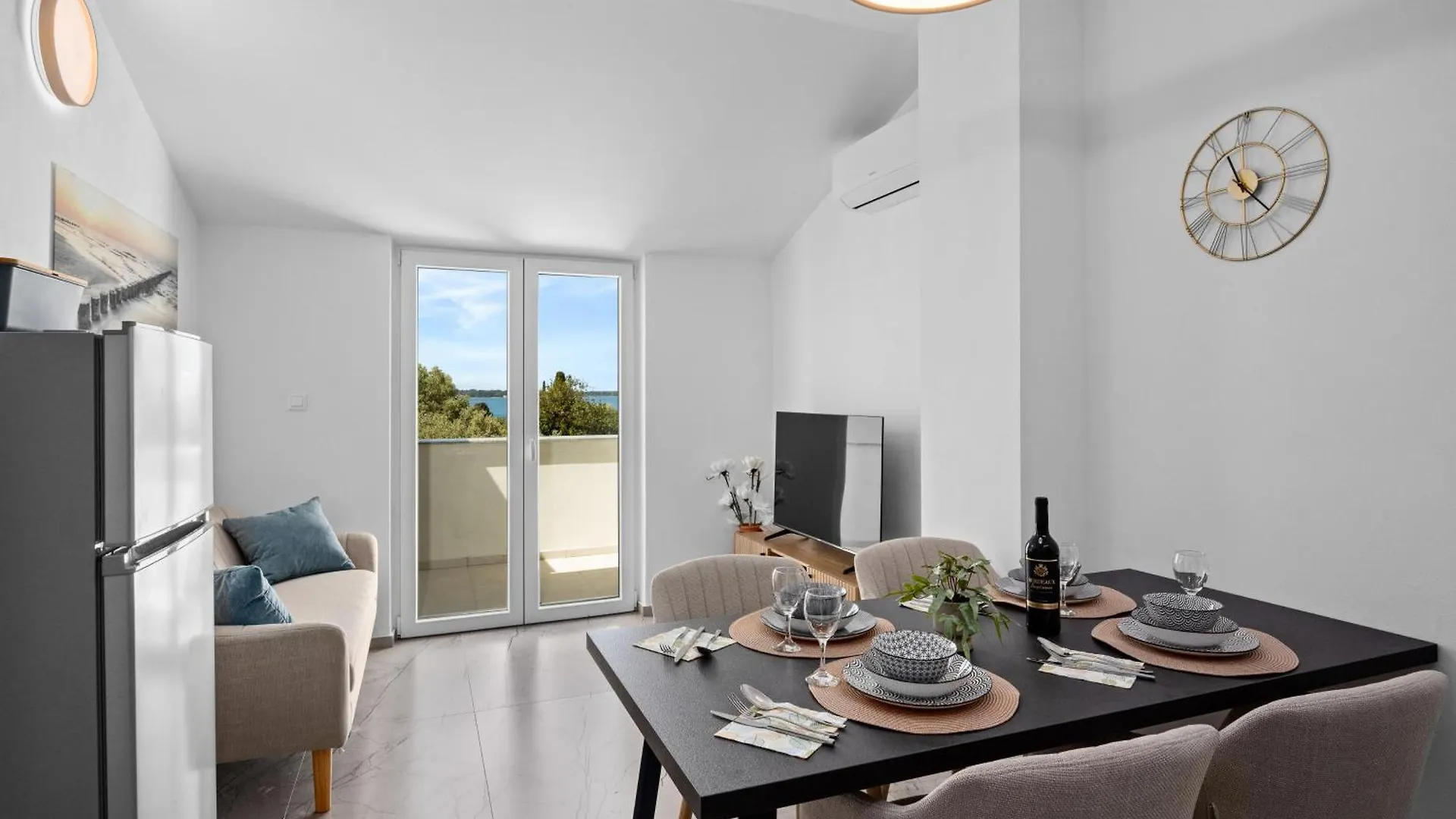 Apartment Nenad - Amazing Sea View ! Only 500 Meters From The Beach ! Fažana